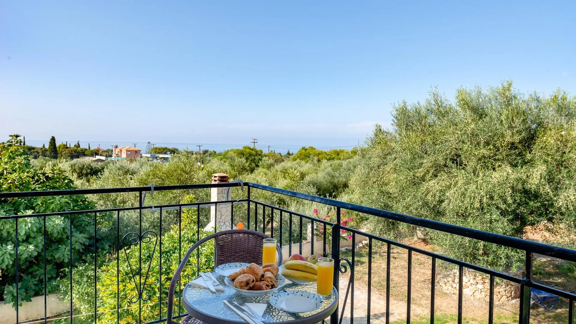 סבורונטה Vista Verde Studios & Apartments יוון